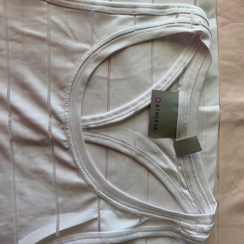 Athleta Yoga shirt